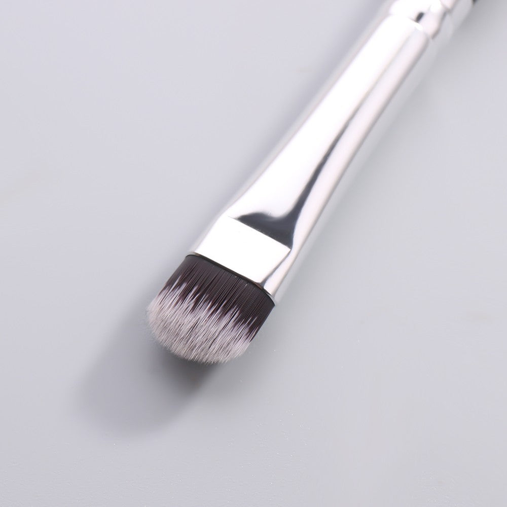 Pensula fard par sintetic Beili Black B226