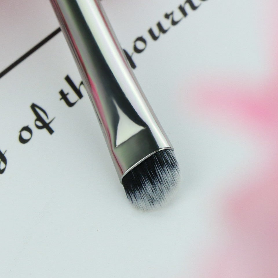 Pensula fard par sintetic Beili Red H226