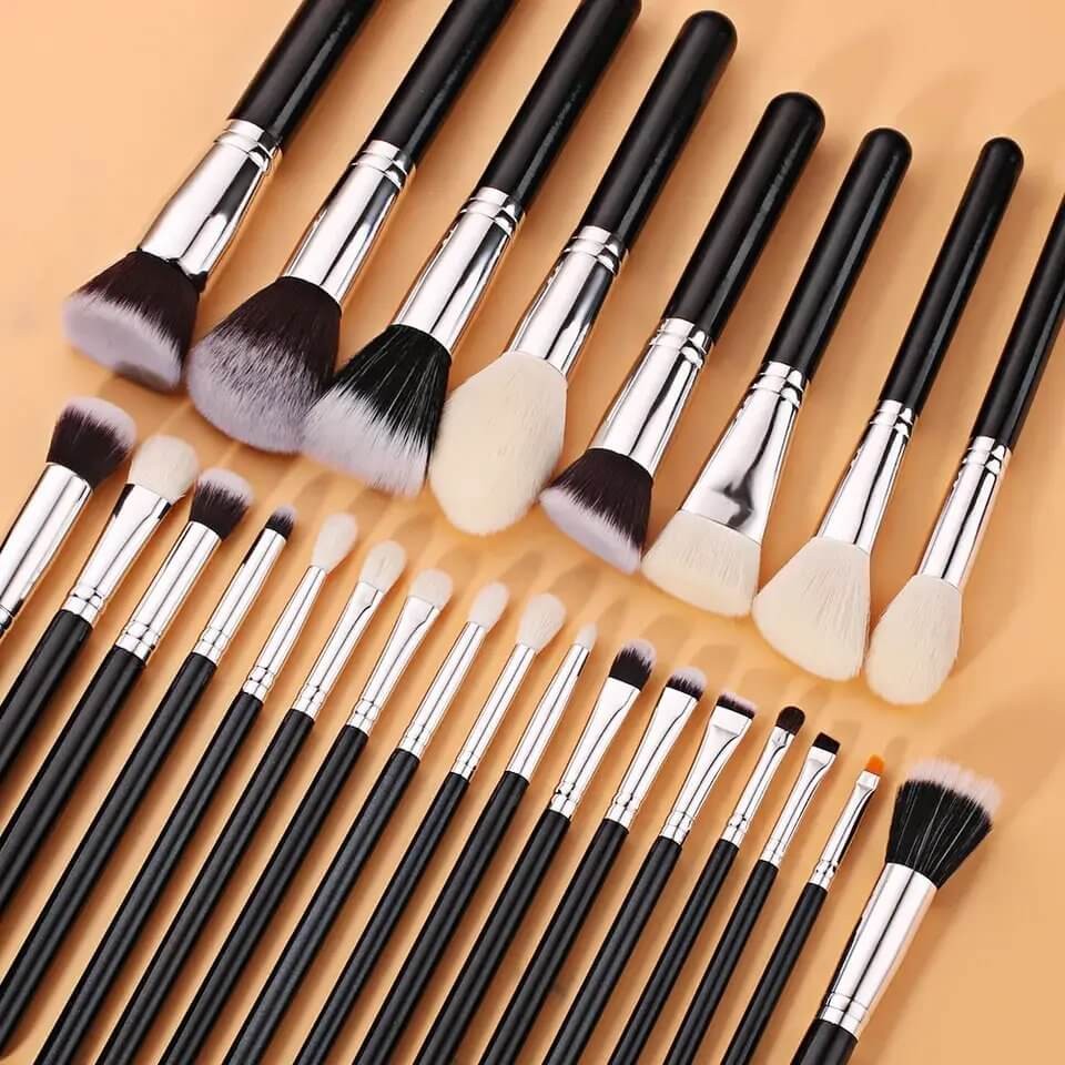 Set 25 pensule make-up Beili Black
