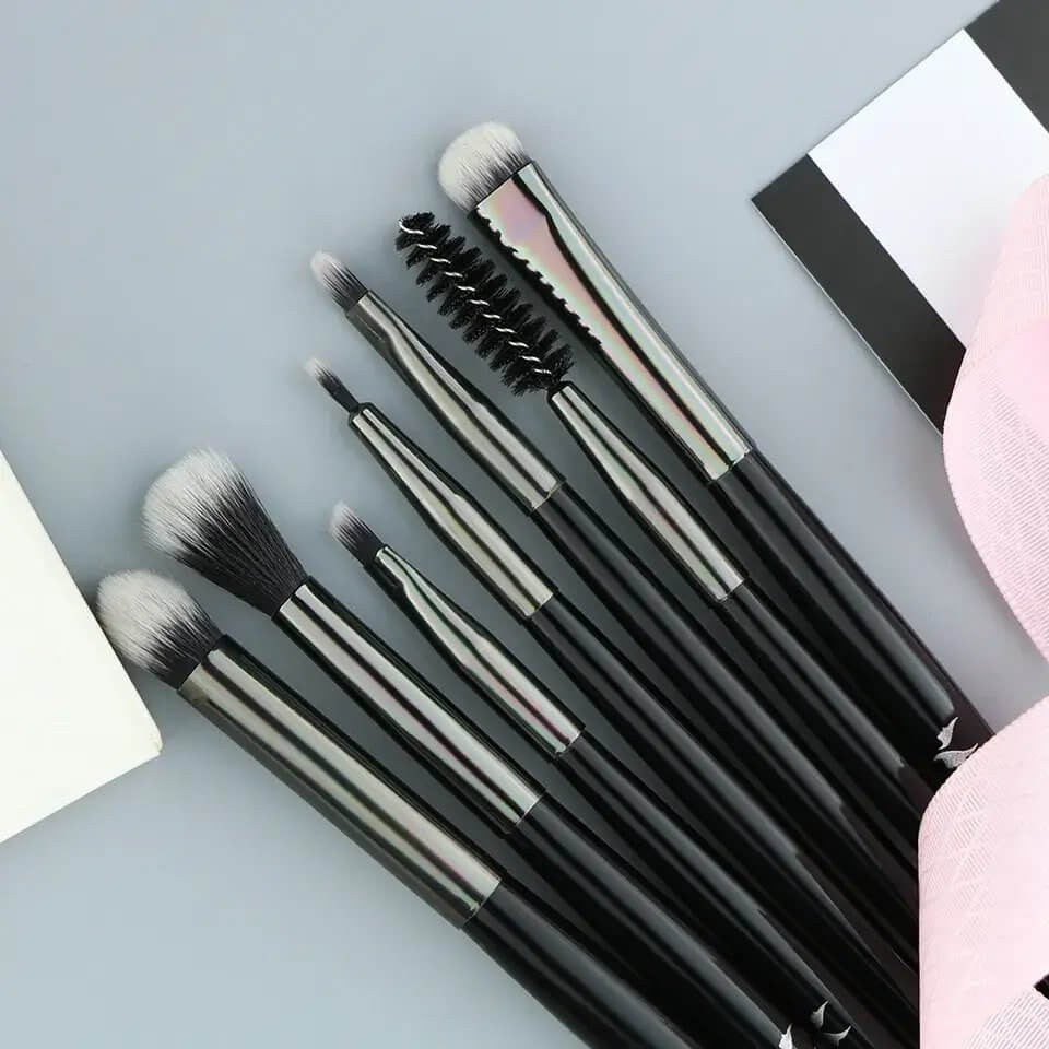 Set 18 pensule make-up Beili Black